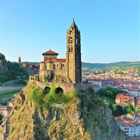 Le Cocoon Caché, Charming F2, Puy-en-velay Center *