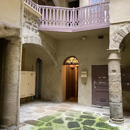 Apartamento Le Cocoon Caché, Charming F2, Puy-en-velay Center