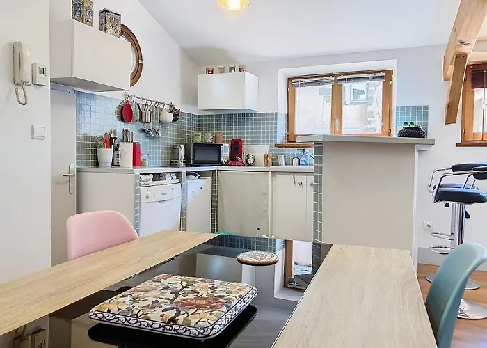 Appartement Le Cocoon Caché, Charming F2, Puy-en-velay Center Le Puy-en-Velay