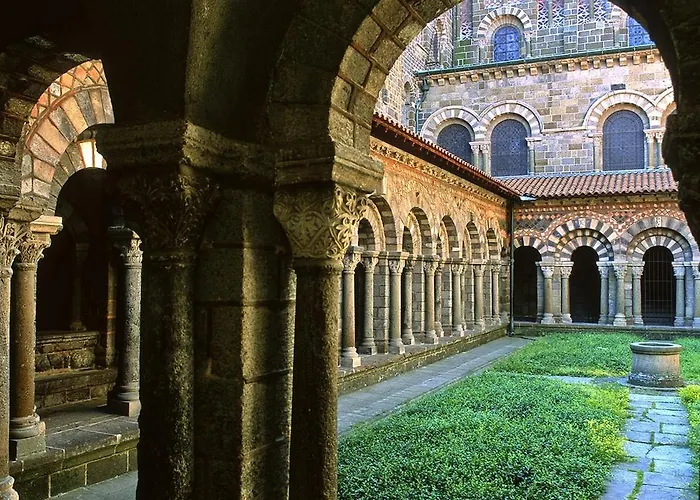 Le Cocoon Caché, Charming F2, Puy-en-velay Center